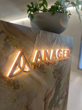 Slider image (2) Anagen - Hair Transplant Clinic in Switzerland